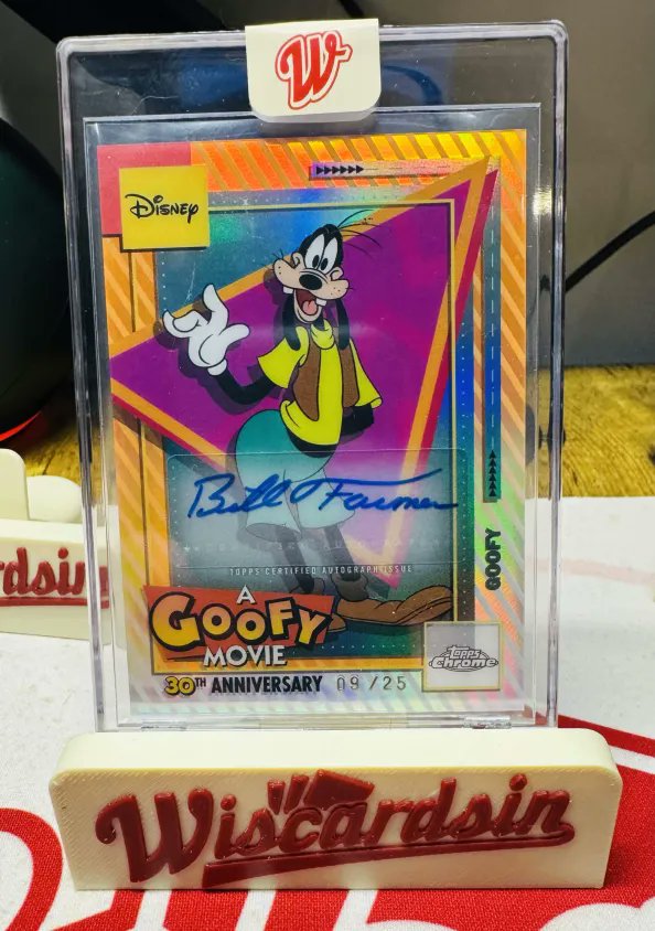 An absolute banger from <a href="/Topps/">Topps</a> Disney Neon tonight - congrats Kiwi! 🔥