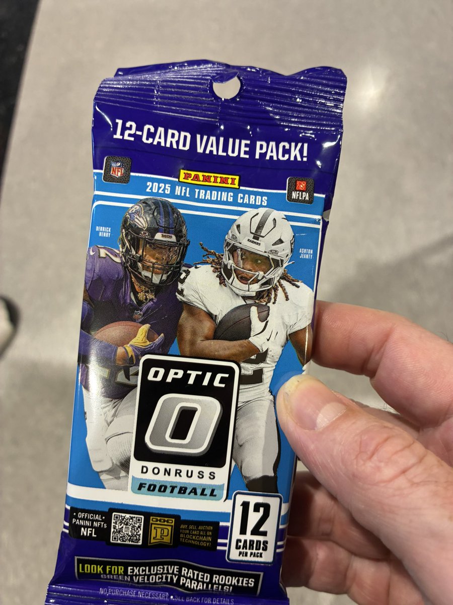 Sports Card Liker tweet media