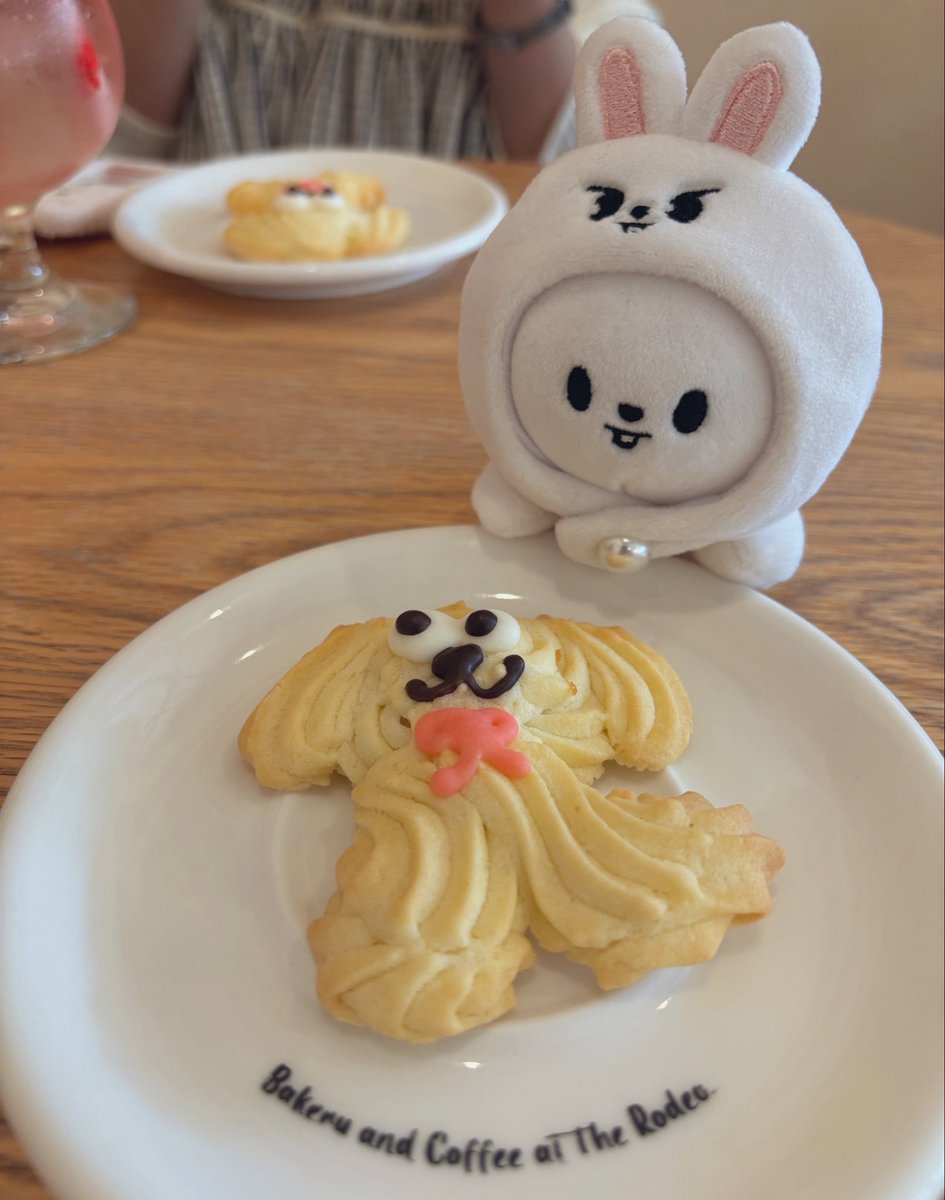 おもち tweet media