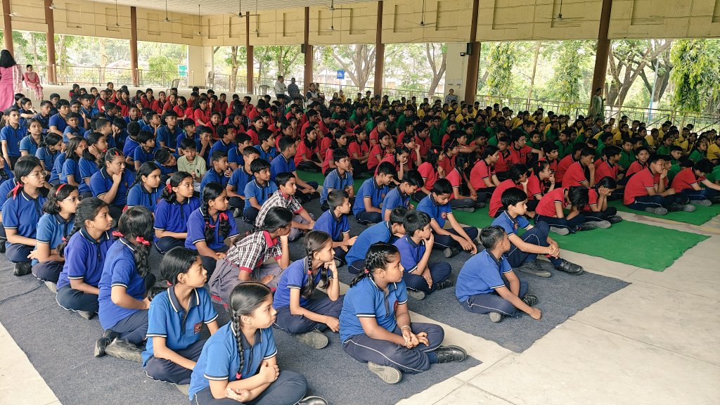 KV_IITG's tweet photo. What an incredible morning! 🧪 Our recent assembly was all about making science come alive with colorful experiments! 🌈 The joy of discovery on those young faces was priceless. ✨ Let's keep inspiring curiosity! 🔬 #CreativeLearningActivity
@KVS_HQ
@GuwahatiKvs
@EduMinOfIndia https://t.co/pEq142ZQTz