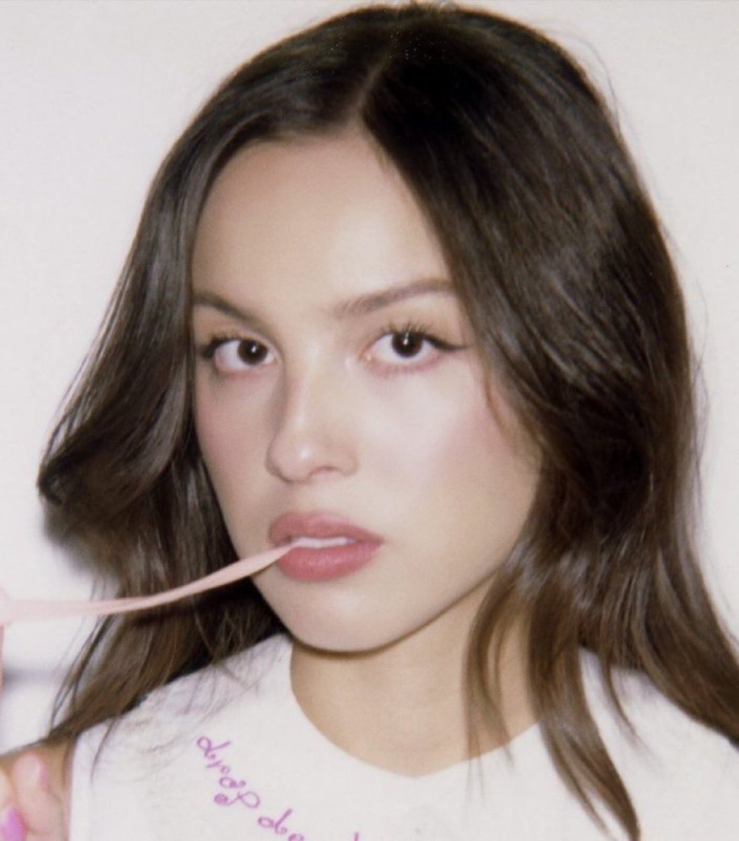 Xpert_things's tweet image. #Olivia Rodrigo joined #Addison Rae to perform her new single ‘#drop dead.’
#Popstar