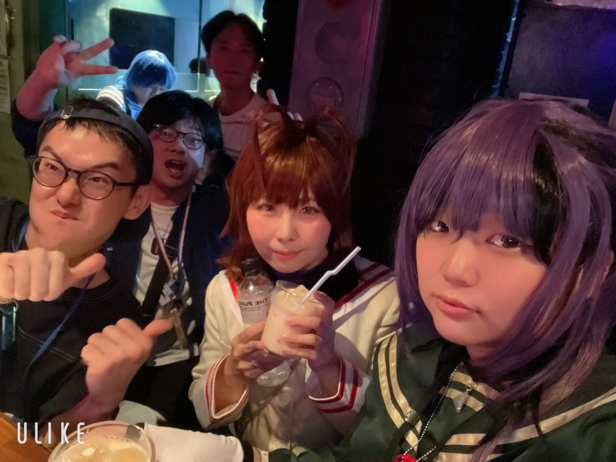 みせつ tweet media