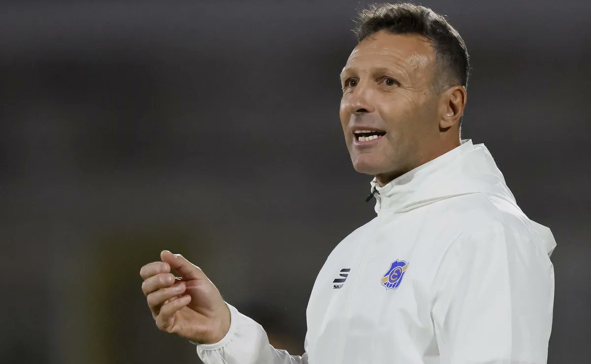 Everdatos tweet media