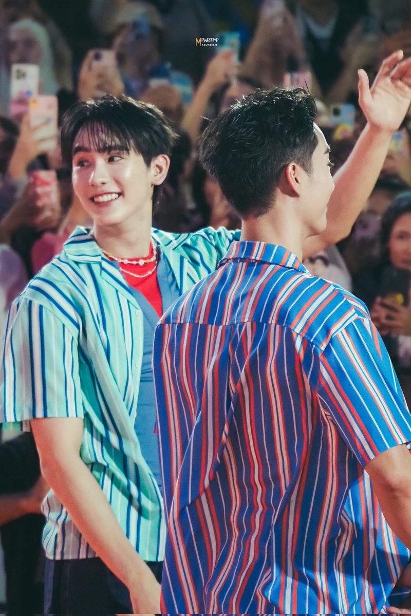 mpwrppmp's tweet image. 18.04.26📸🪁 | #memmorimm *~🎀

หวัดดีคับชาวหาดใหญ่👋🏻✨️

FORCEBOOK HATYAI SUMMER

#CentralHatyaixForceBook
#HatyaiSummerFashionShow
~° #ฟอสบุ๊ค #forcebook 
#fforce_ #kasibook °~♡