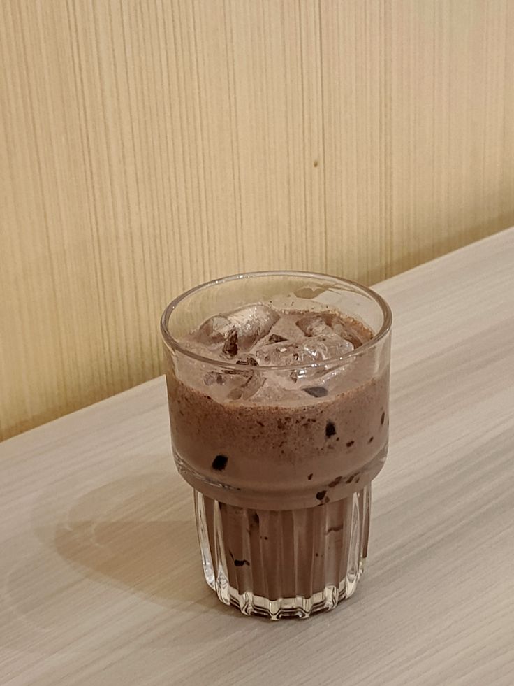 JualanBsSupport's tweet photo. CURIGA YANG SPILL RESEP INI TUH BARISTA 🫵🏼‼️

soalnya ini bukan coklat biasa… ini menu non-coffee ala café 😭 modal cocoa + gula + creamer doang, rasanya udah “mahal” ✨

yang biasa dijual 25–35rb itu ternyata sesimpel ini 🫵🏼 https://t.co/777QTYJkcw