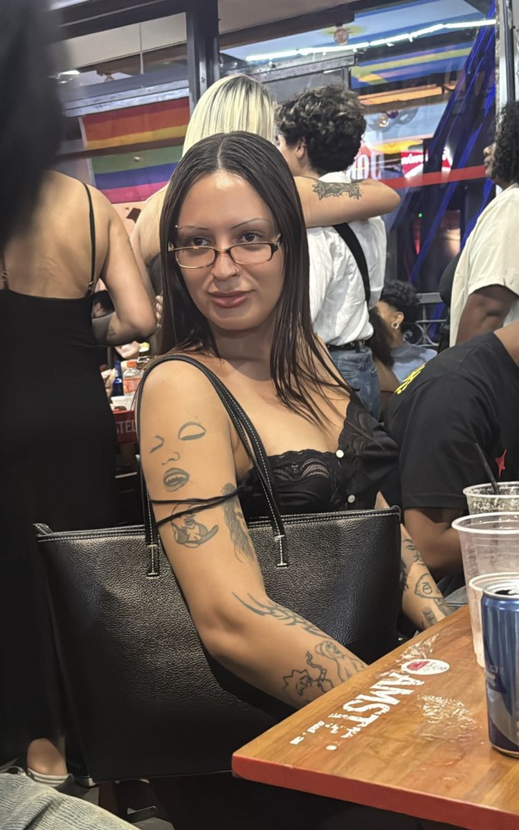 Central Abusadas 🚪 tweet media