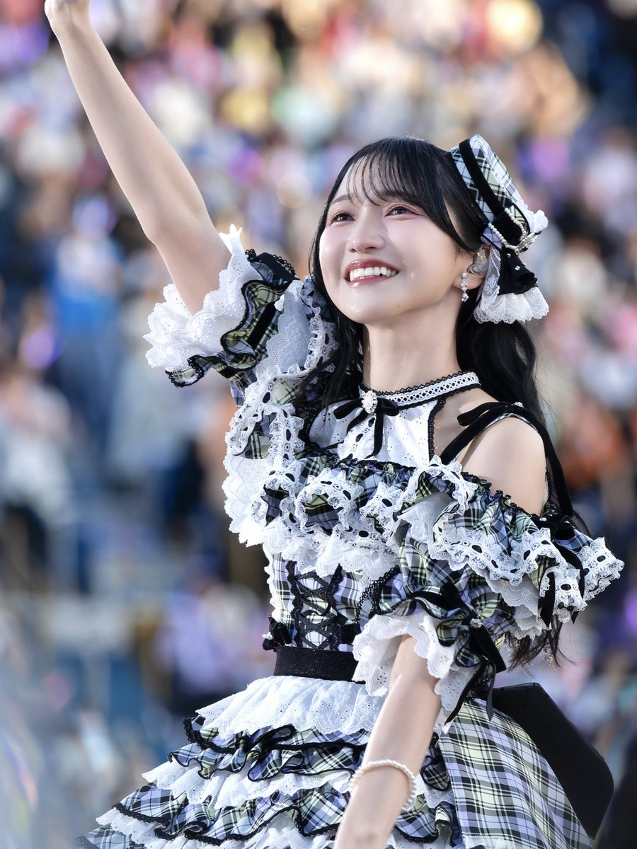 しーろ tweet media