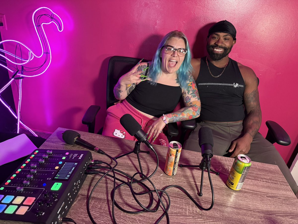 👸🏼Cherry & Slade🤴🏿 tweet media