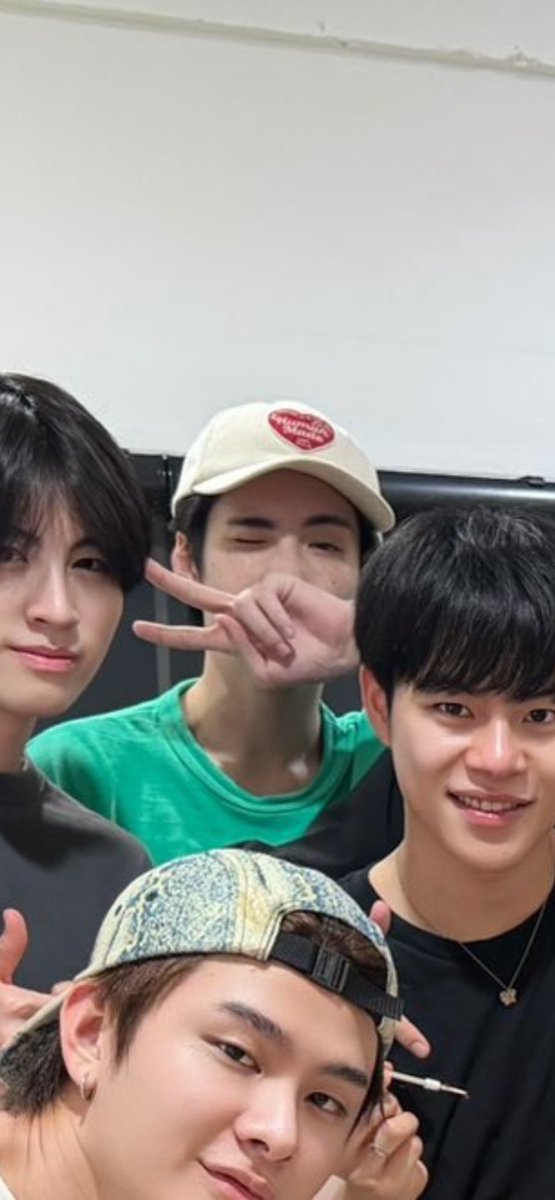 คณก tweet media