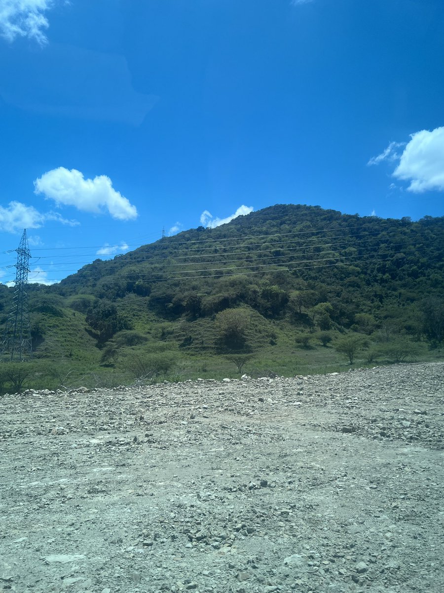 YordyHJ's tweet photo. Lo que tanto anhele lograr con mis amigos y familiares lo termine logrando SÓLO. 

Enfócate y ponte para lo TI y en pocos meses verás el resultado.

No le des mucha luz a la gente que son demagogos y mala fe. 

Bendiciones y buena vibra al mundo 🙌 https://t.co/qJE2G4lKE0