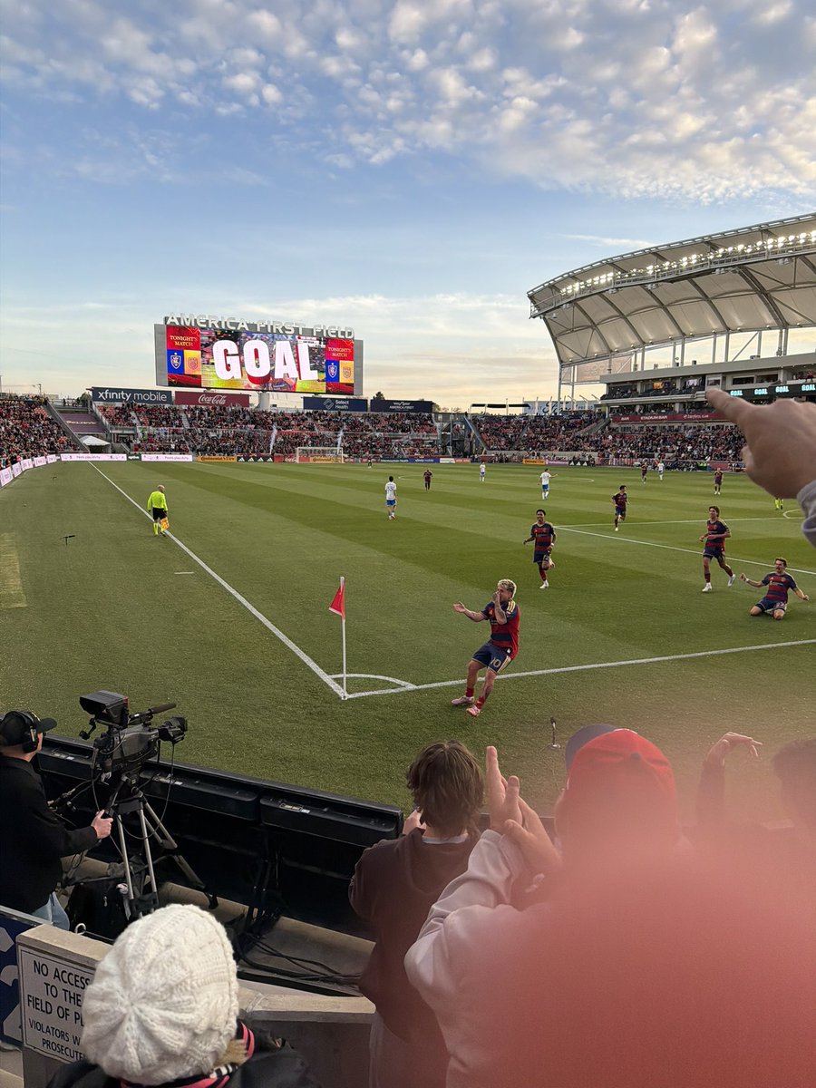 royalriothayden's tweet image. WHAT A START!!!!!! #RSL