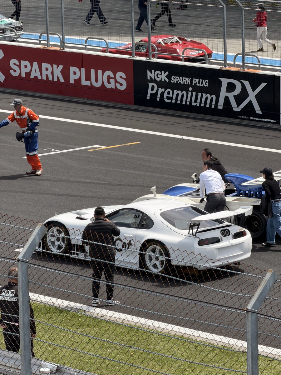 あきしの tweet media