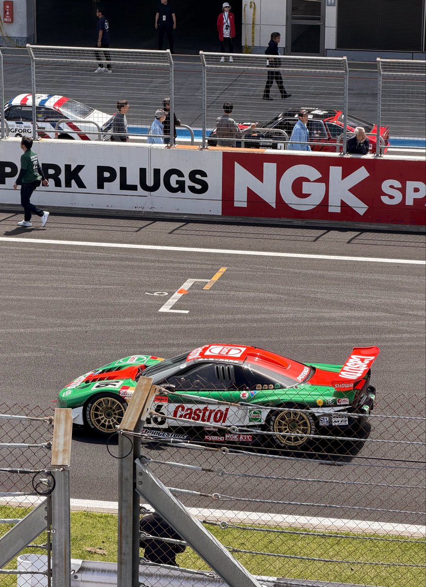 あきしの tweet media