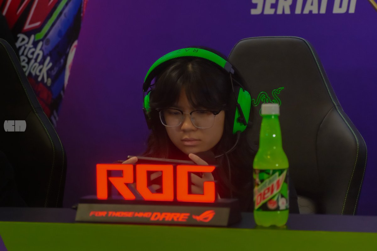 Kokoawan tweet media