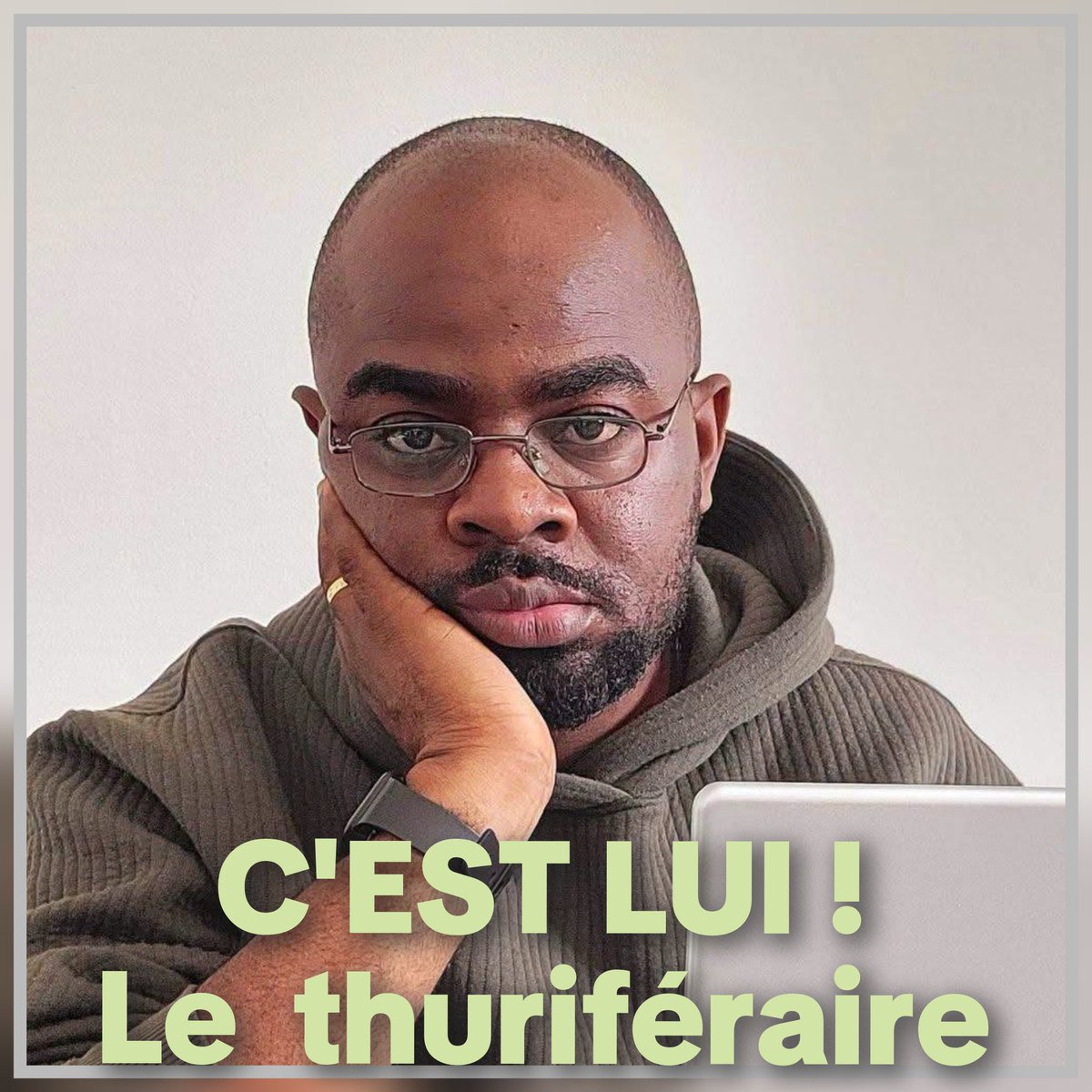 1. La psychologie de l'opportunisme
Le cynisme : Ce jeune ne croit souvent pas à ce qu'il dit. Il considère que "tout le monde est corrompu" et que, par conséquent, il a raison de prendre sa part du gâteau avant les autres.