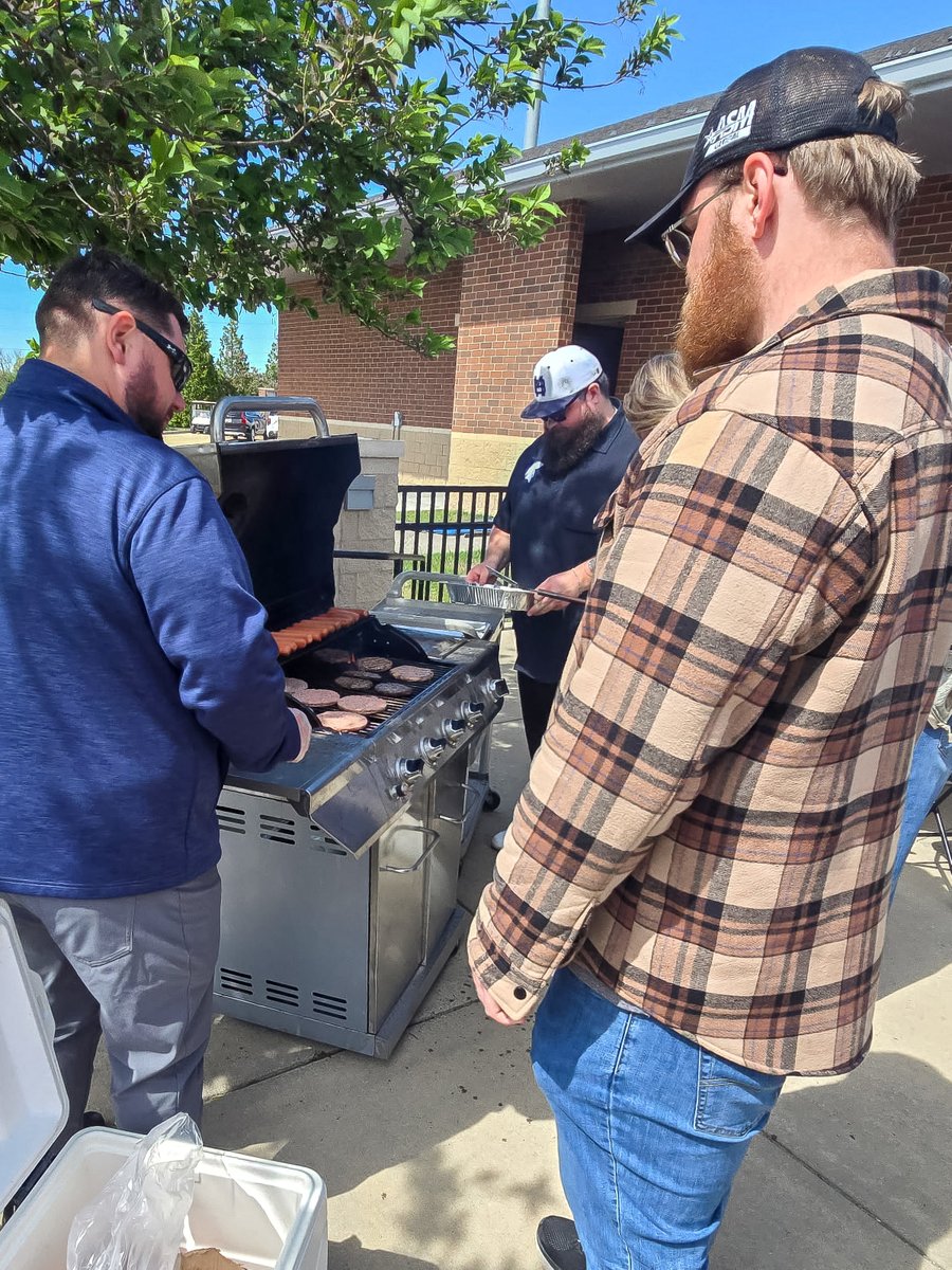 MBUFootball's tweet image. Speed on the field, smoke on the grill. Appreciate everyone showing out today at MBU Football Family Day! #KingdomCulture #SpartanUp