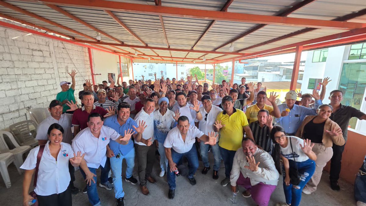 yimmyguerreroc's tweet photo. Organizados es difícil de vencernos. Somos semilla @GuayasRC5  @GabrielaEsPais  @SofiaEspinRC https://t.co/IfJkL2fdJz