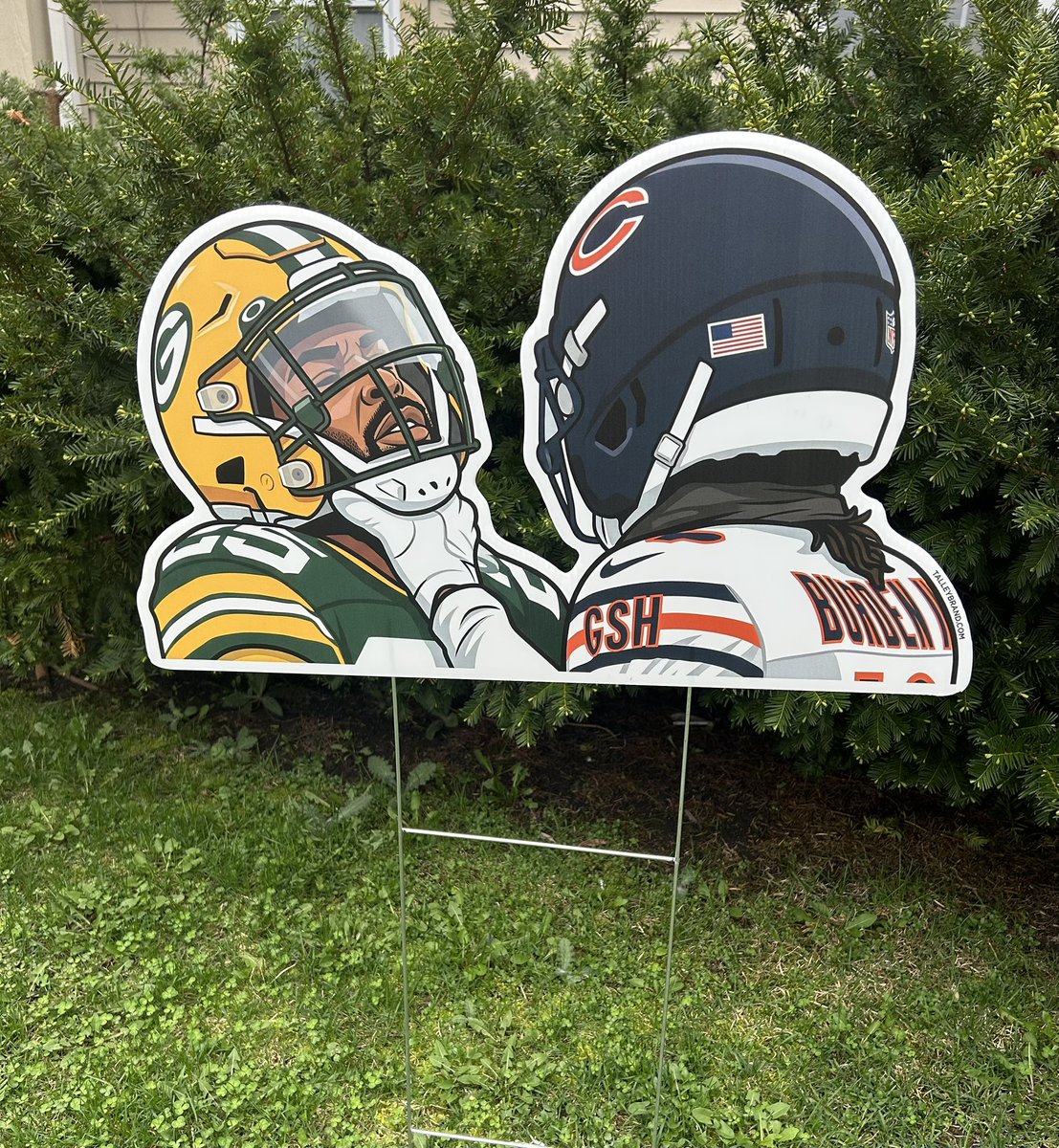 Cream sleeve tweet media