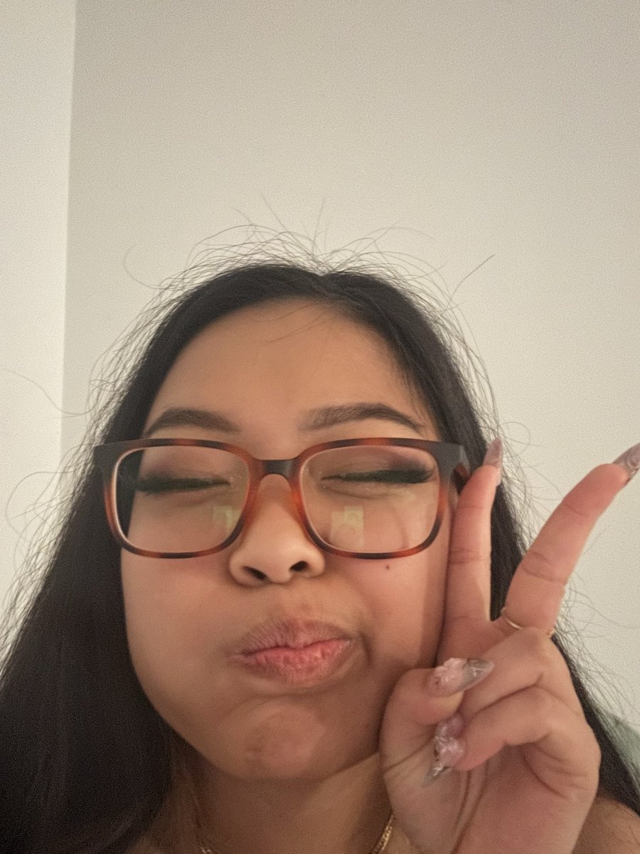 Eviee Chee tweet media