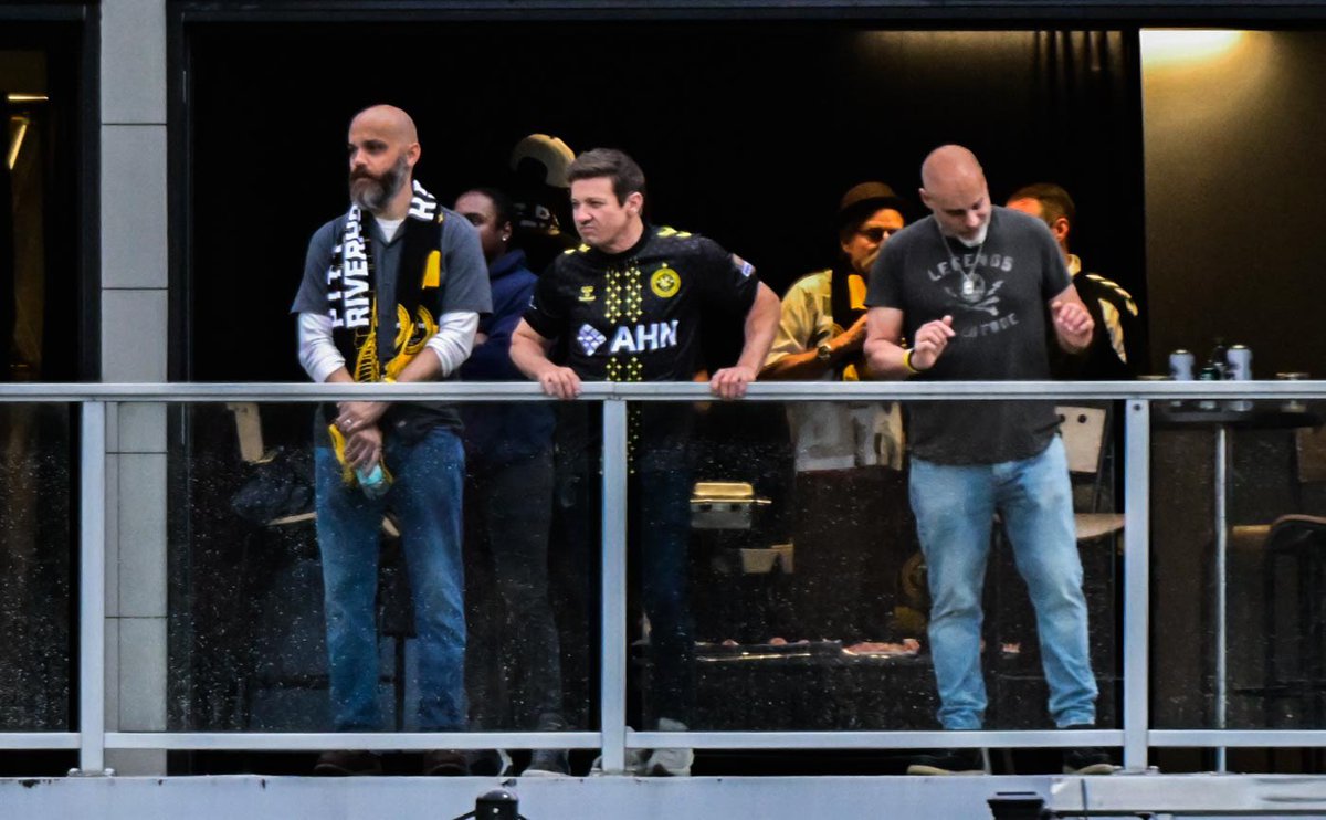 Ed Thompson tweet media