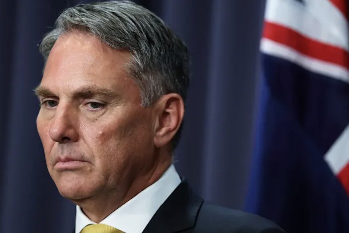 PeterCronau's tweet image. Australia announces it is “clearly going to help” the Americans in its Hormuz Strait stage of the illegal US war against Iran.

The ‘journalist’ doesn’t raise this, but we clearly already are helping the US war against Iran — by way of 
▪️the Pine Gap base’s satellite