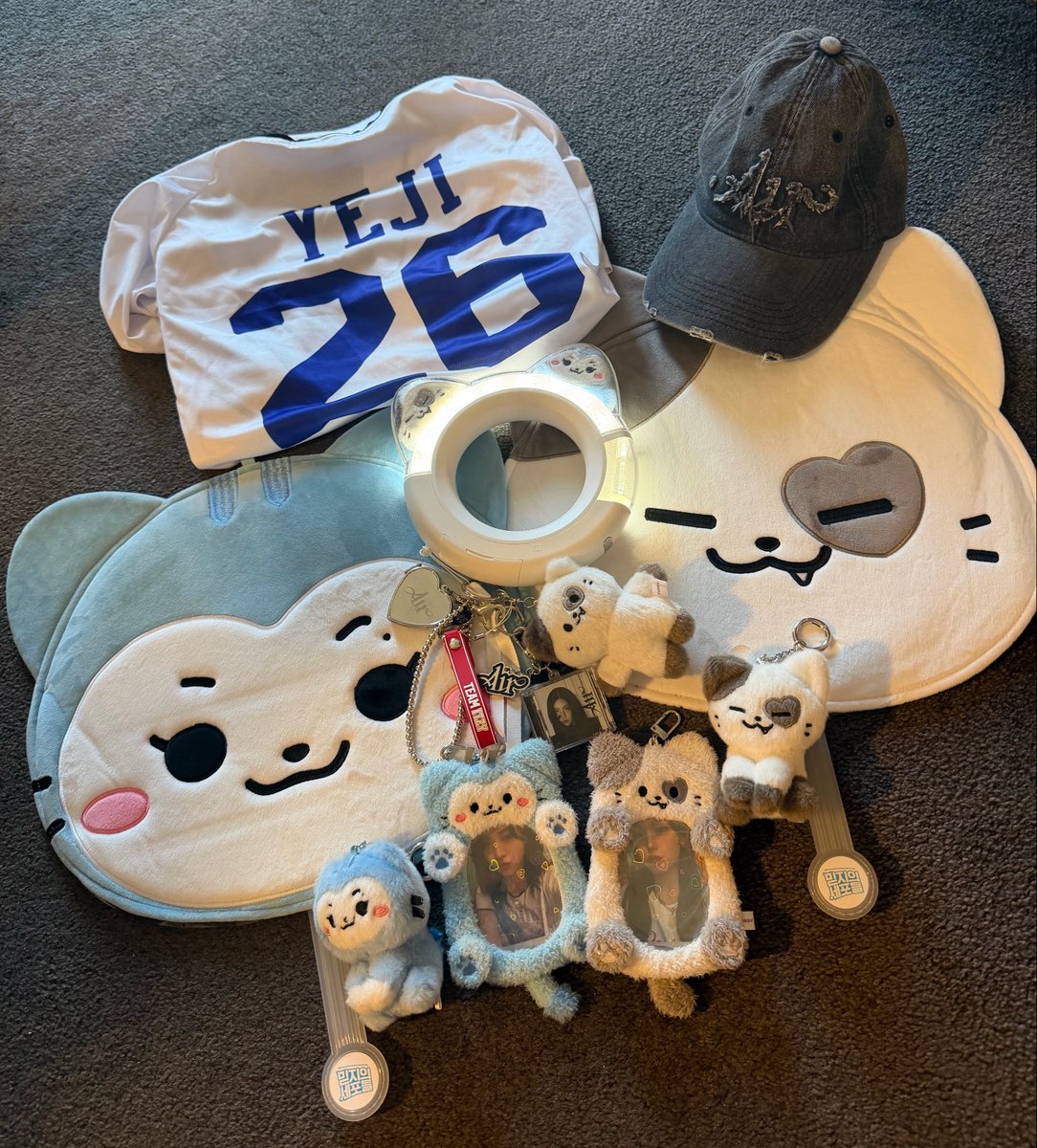 Getting ready for tonight😍

#ITZY #MIDZY #있지
#ITZY_TUNNELVISION
#ITZY_TNVS
#ITZY_WORLD_TOUR
#ITZY_in_SYDNEY