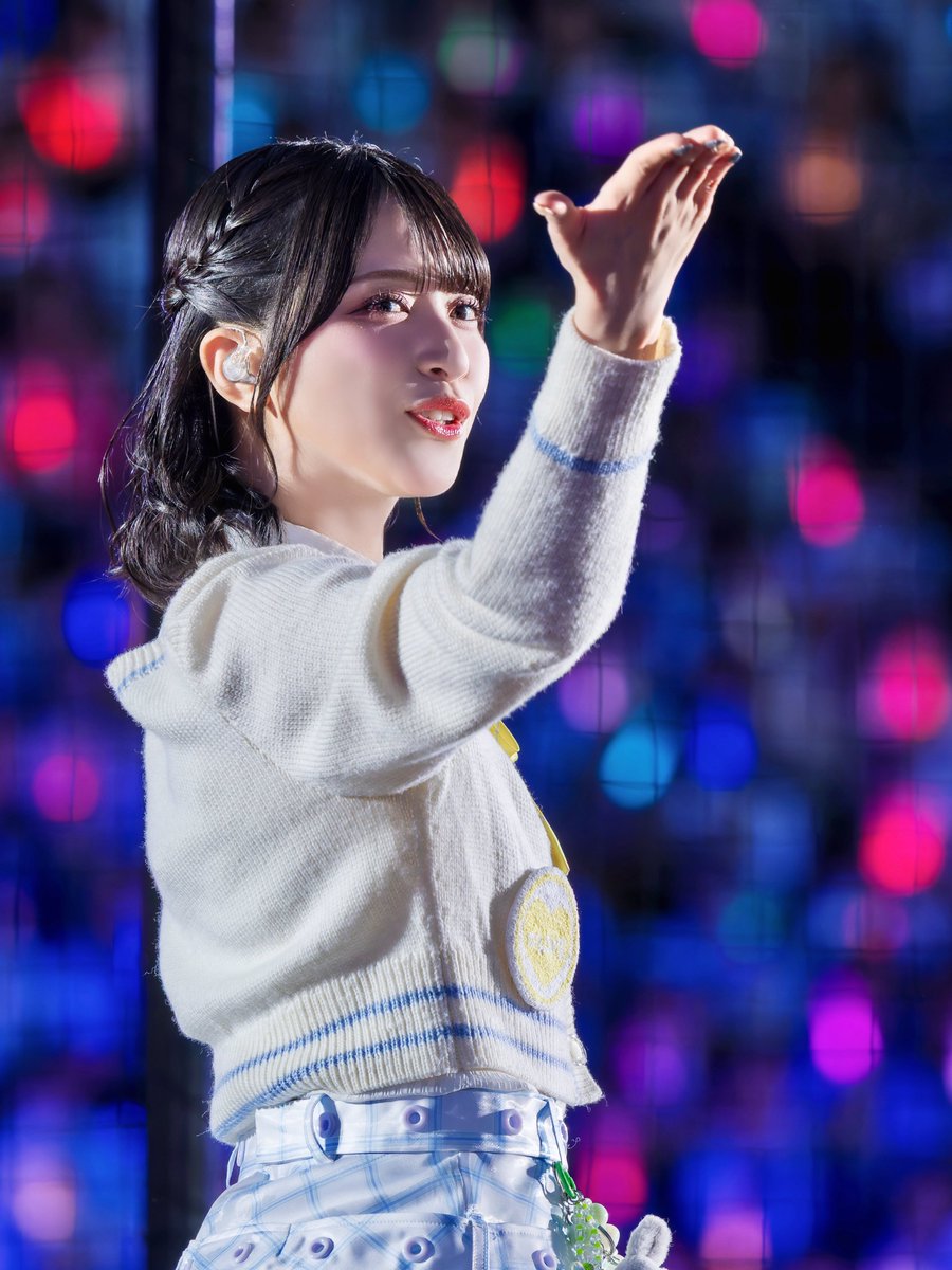 しーろ tweet media