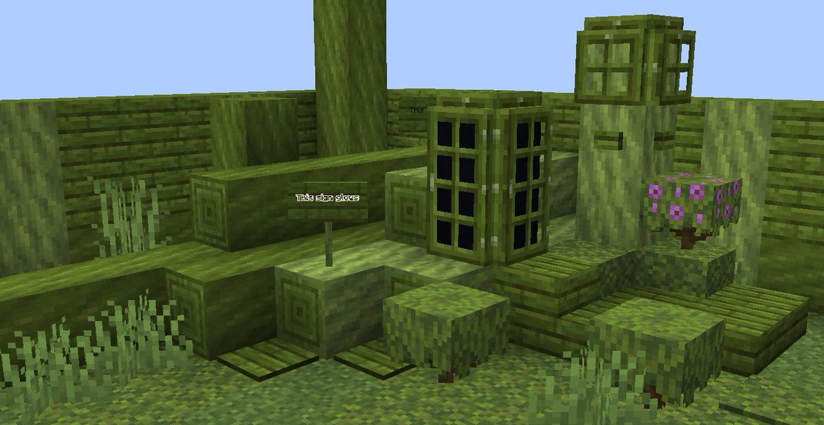 TQueimafo's tweet image. Greenheart!
-
This might be my new favorite wood type, im really happy with it, it blends really well with grass and moss and i really miss it on vanilla, i know greenheart isnt that green but cherry wood isnt that pink either, i rlly like the designs :)
#Minecraft