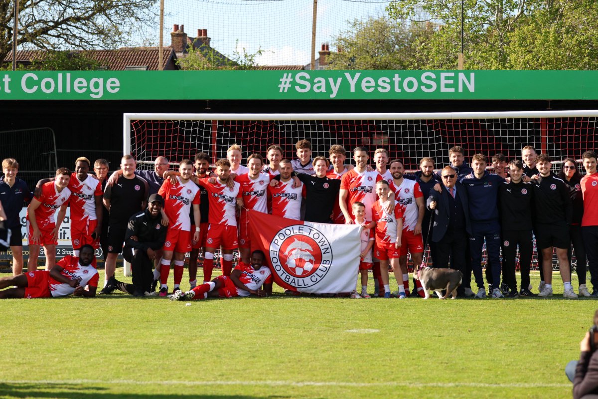 Poole Town FC 🐬 tweet media