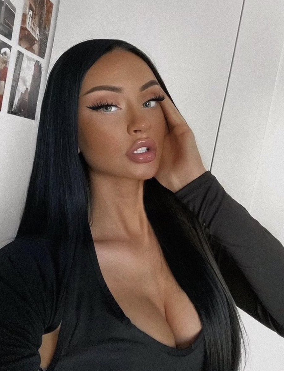 Goddess ♔ tweet media