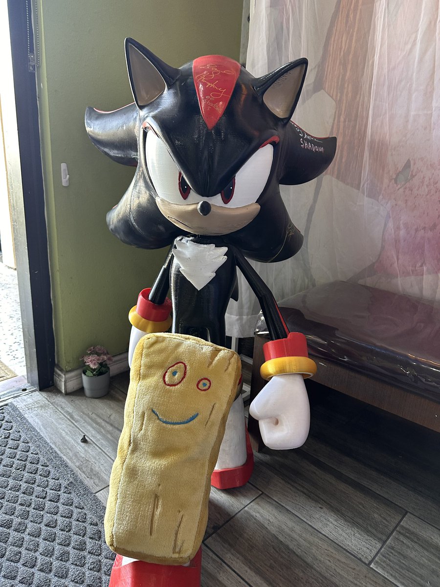 Ryan McCarthy @Free Comic Book Day @TheComicBug tweet media