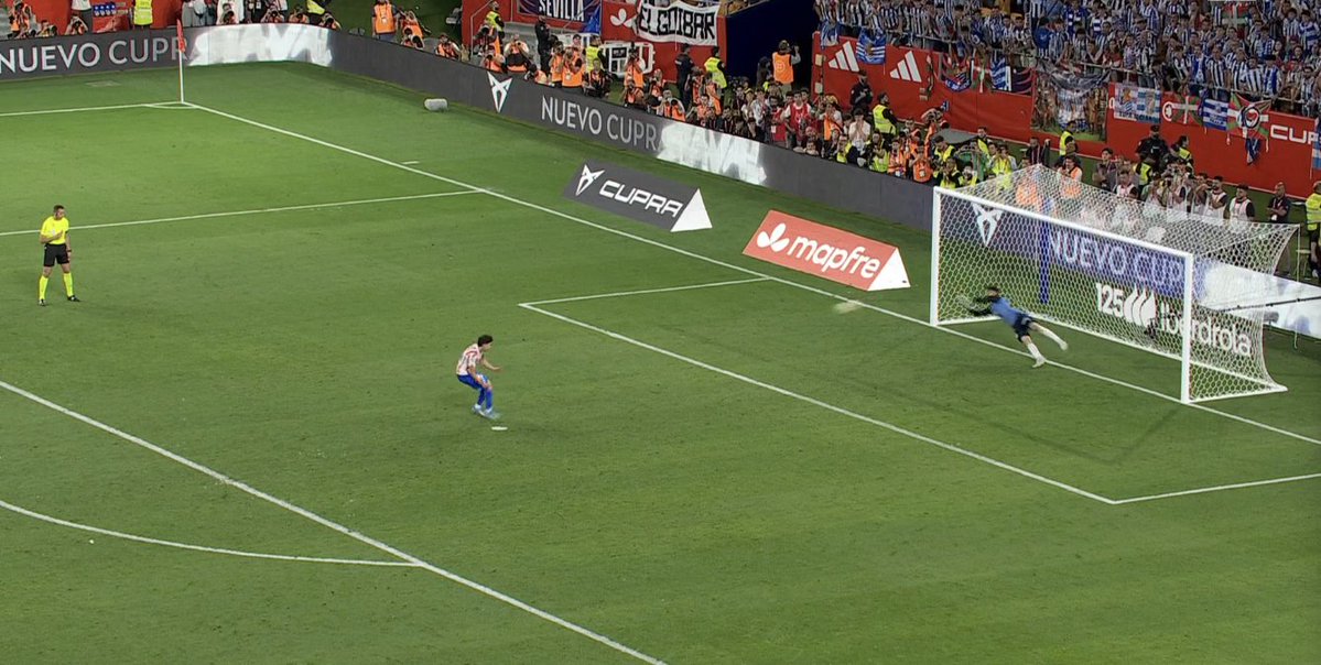 The Touchline | 𝐓 tweet media