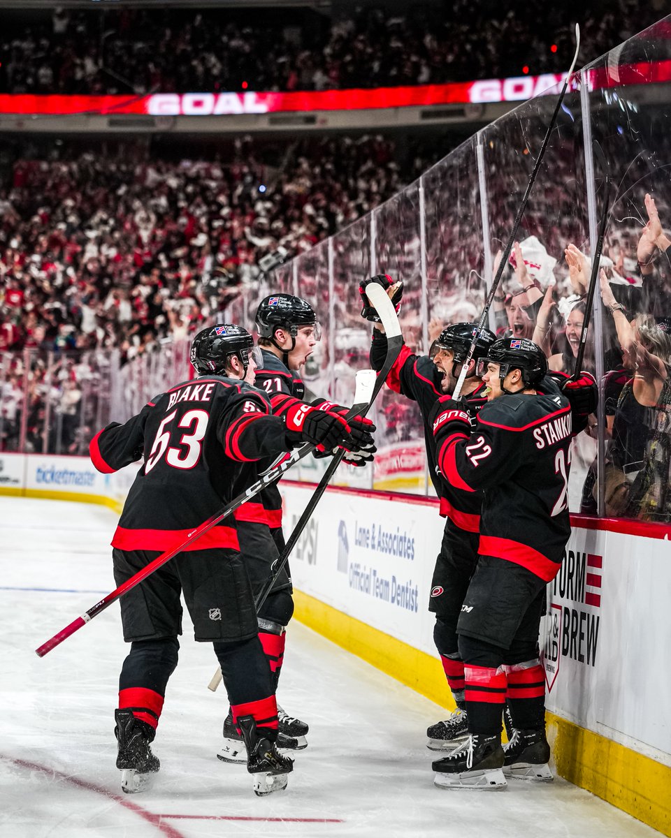 Carolina Hurricanes tweet media