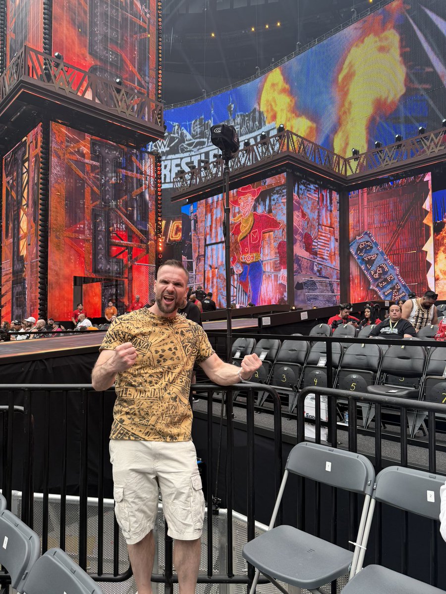 BrockLesnarGuy's tweet photo. For the 20th time I’m at WrestleMania.

What is my life. 🥹

@wwe 
#WrestleMania https://t.co/Cwi4UNZ63W