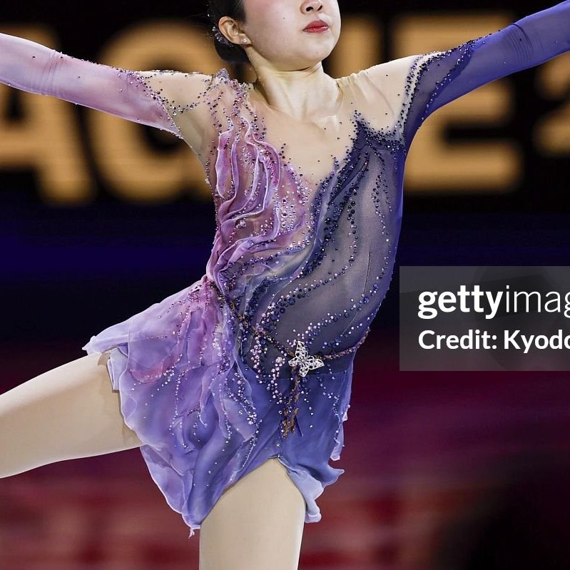 Daily Figure Skating Costumes tweet media
