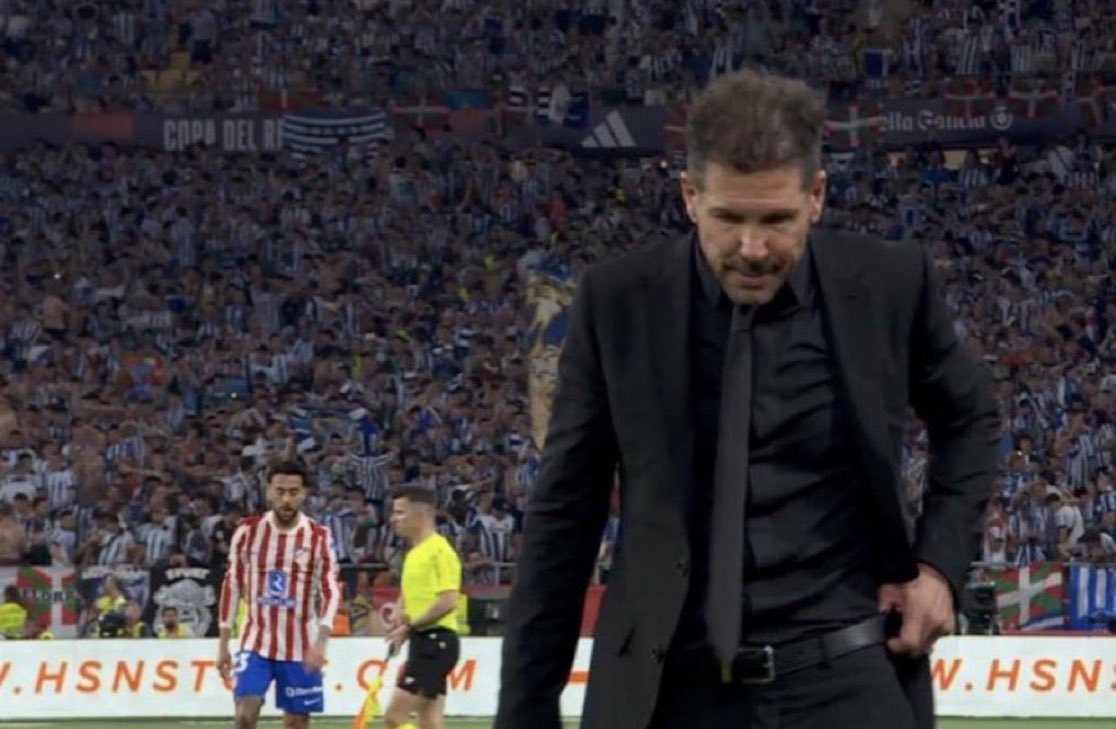 نايف tweet media