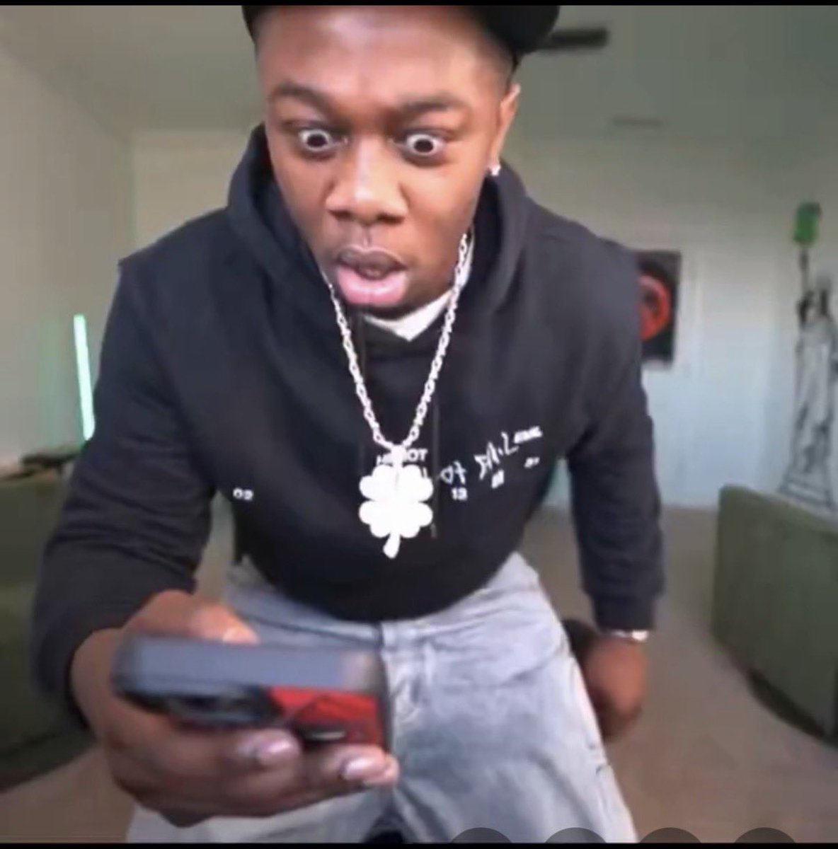 fahts 🧟‍♂️ tweet media