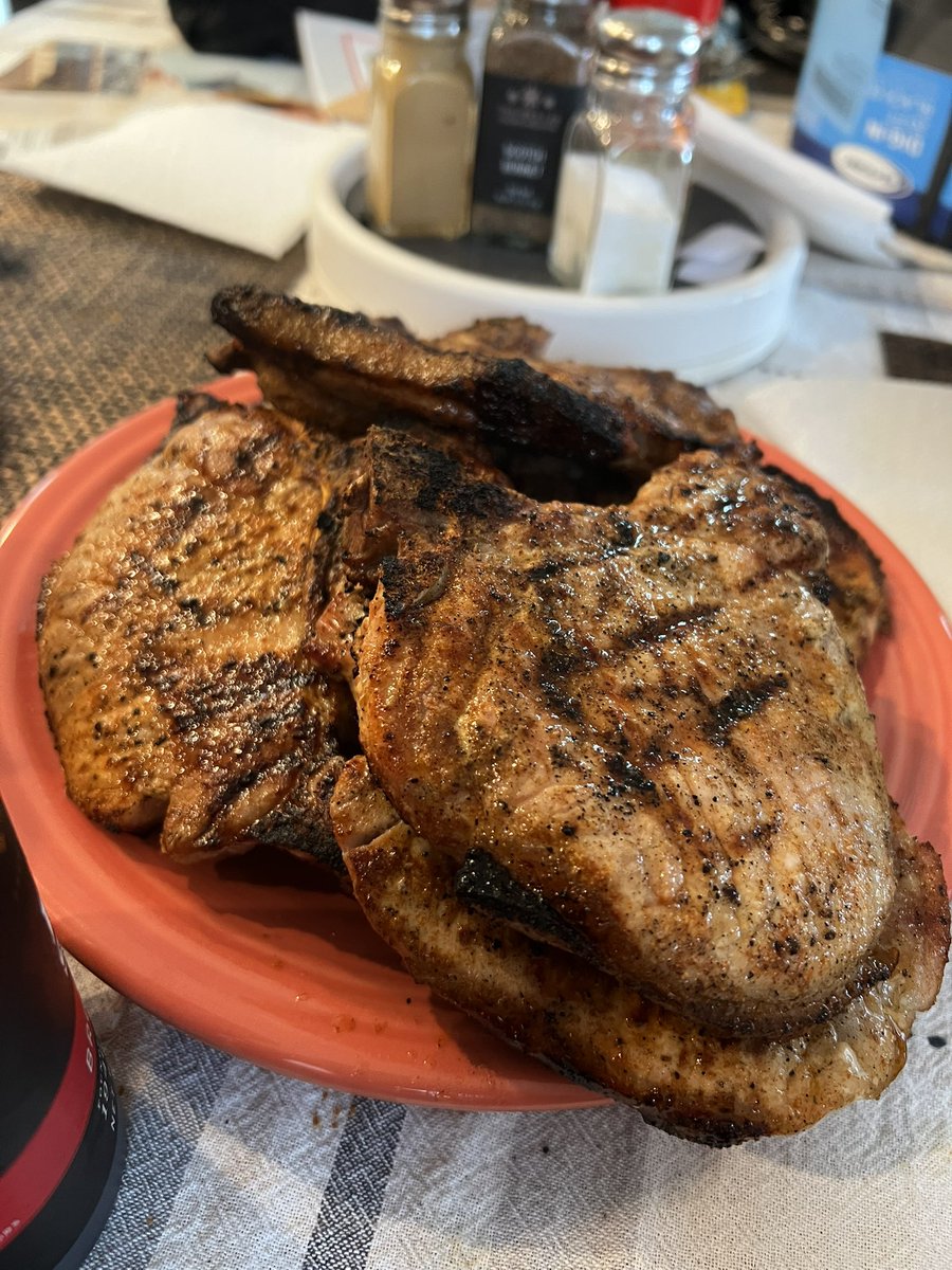 DavisJd1962's tweet photo. Bone In
#Porkchops
#Bonein https://t.co/uaZAaIPd8h