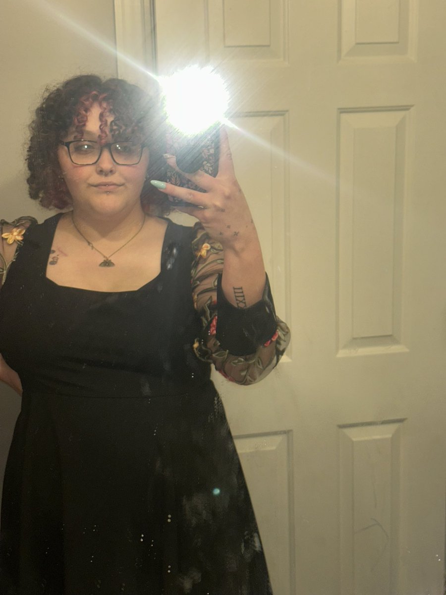 renearose23's tweet image. Hi babies🫶🏼 don’t forget to check the link in my bio for more😘😘
#milf #creator #femme #dom #mommy #nsfw #of