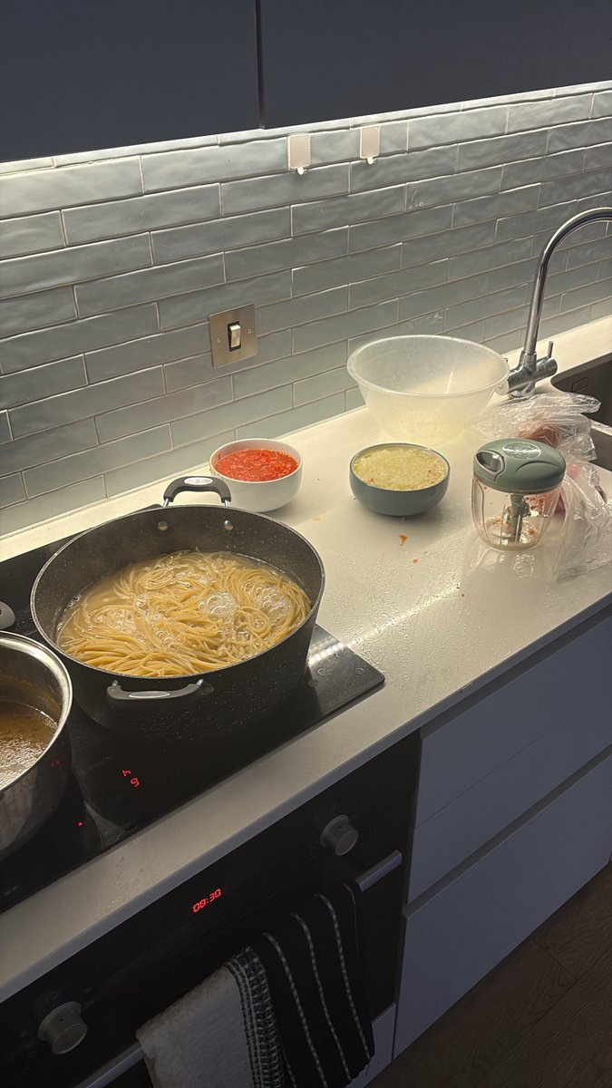 _big17's tweet photo. business as usual
#17cooks ๐งโ๐ณ https://t.co/ZFi79INzKh