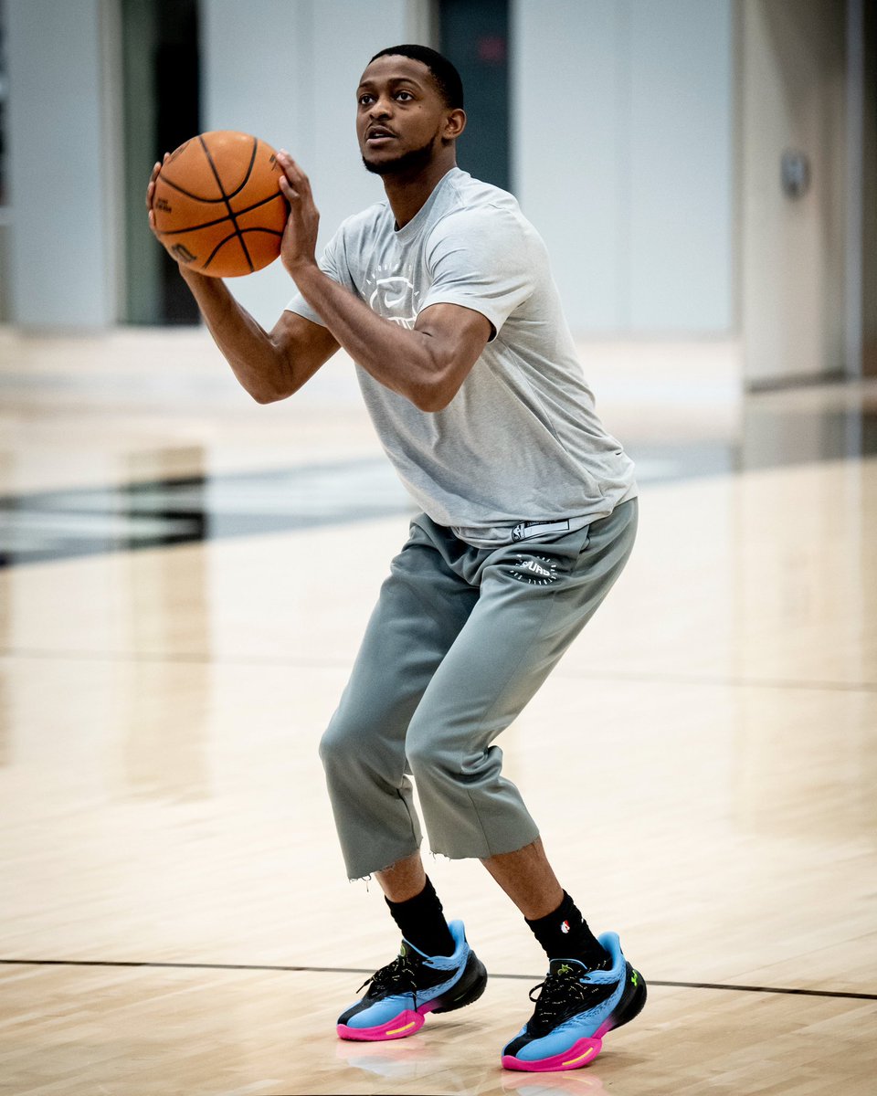 Nice Kicks tweet media