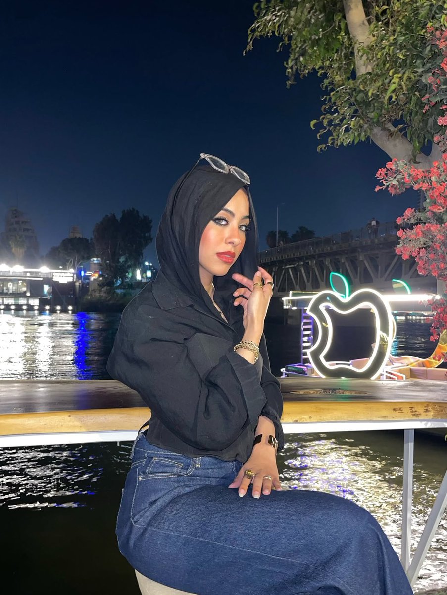 زينب علي tweet media