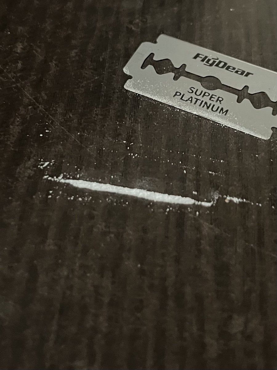 lytkintwt's tweet image. first line at my dealers house after having to be sober for 4 days ❤️‍🩹❤️‍🩹❤️‍🩹
i did more off camera
#drugtwt #speed