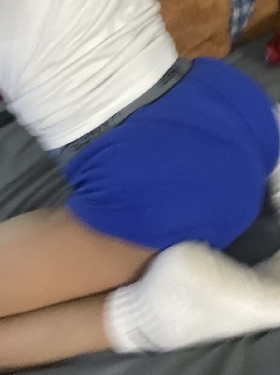 Feen4Ken's tweet image. I bet y’all would love me as a femboy huh?🫢 #decisions #butchqueen