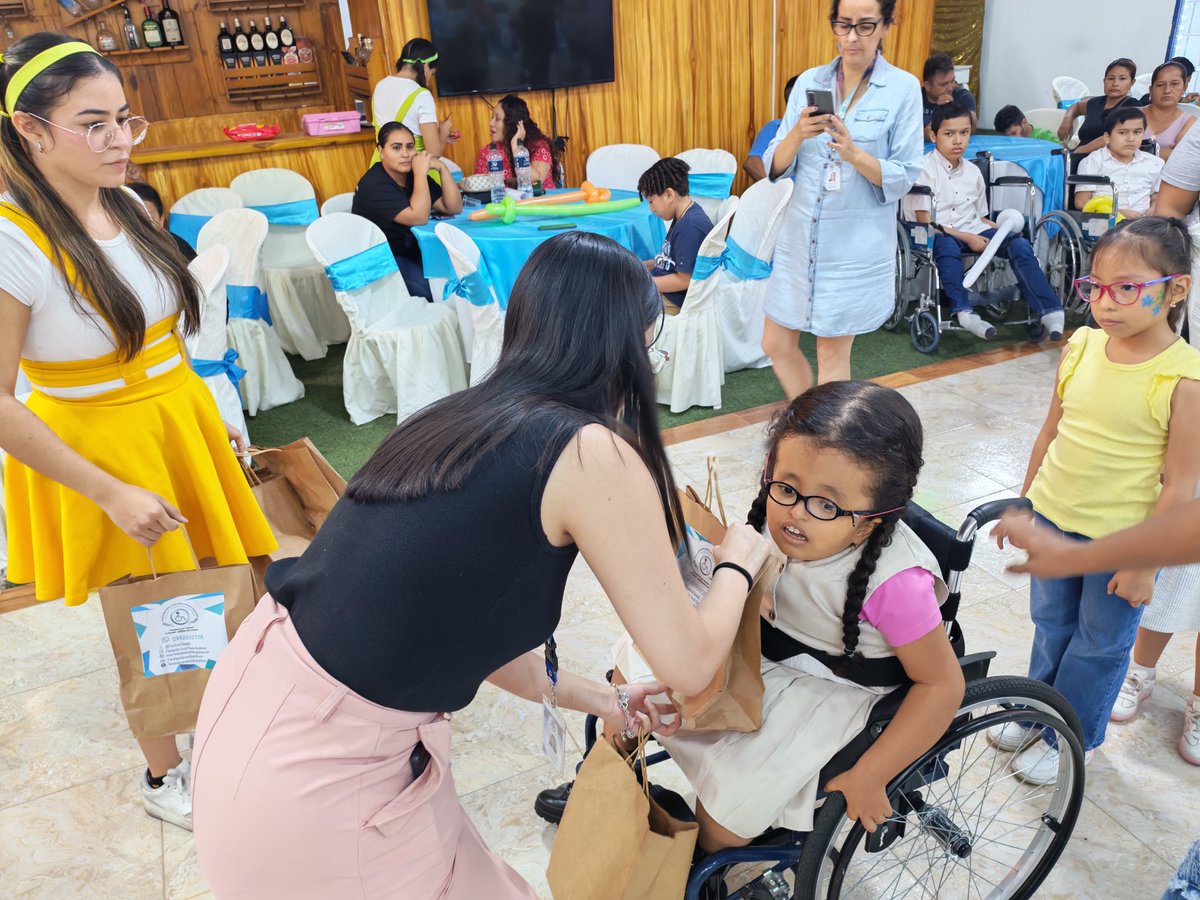 DUCHENNE ECUADOR F-A-CH- G tweet media