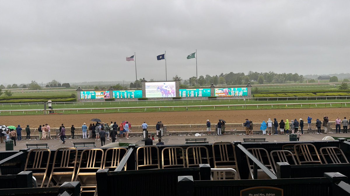 Greg Holloway tweet media