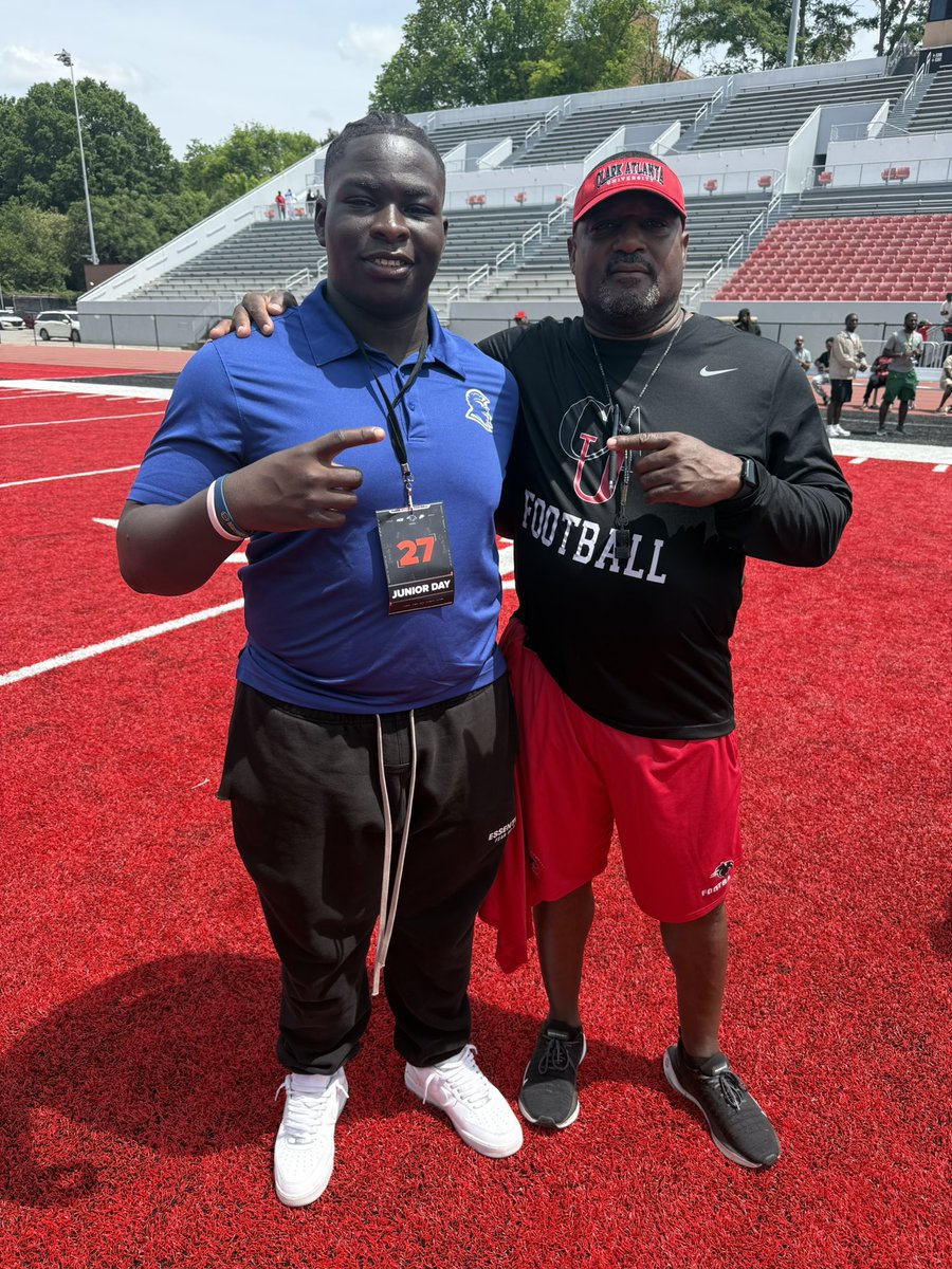 DestinyOmosebi's tweet image. Had a great experience at Clark Atlanta University’s Junior Day - Great energy and Great environment!! Thanks to the coaches and staff for an amazing experience. #AGTG #Gopanthers #CAU @suttonlegendary @CoachM_Allen @Coach_Hubb85 @CoachBarlow12 @COACHJDESSEIN @GoCampbellFBGA