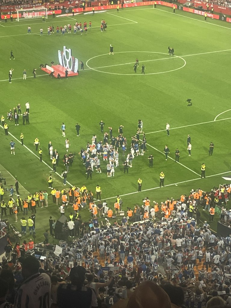 Marques de Beasain tweet media