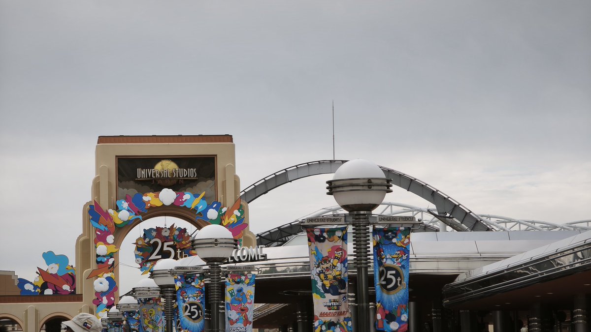 梅田で降りるはずが、なぜかユニバ😂