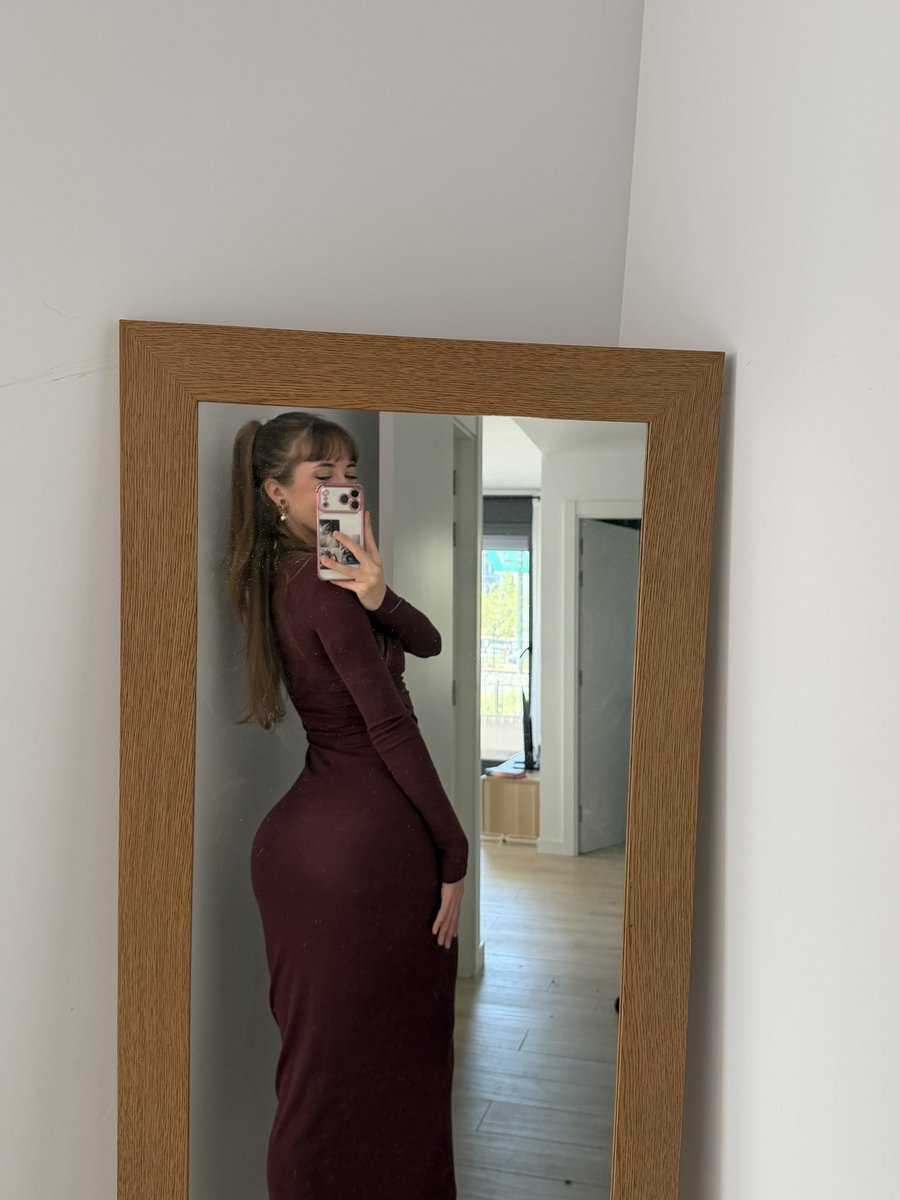 Pau Peach 🍑 tweet media
